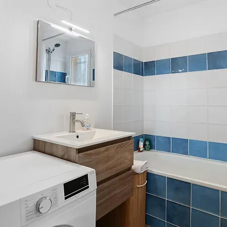 Le Petit Maison Hébergement de vacances *