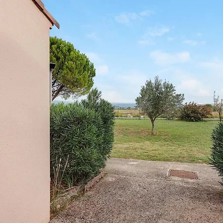 Le Petit Maison *